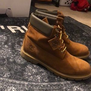 Men’s Timbs size 13, barely worn